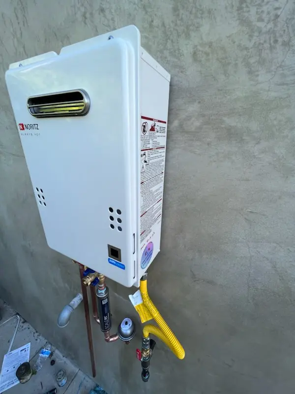 Tankless water heater installation for Mudlick homes